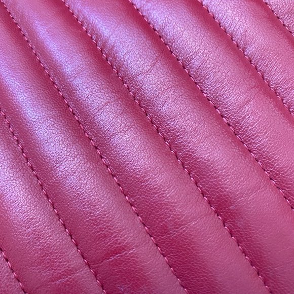 CHANEL Red Jumbo Chevron Classic Flap Handbag Shoulder Bag - Picture 14 of 15